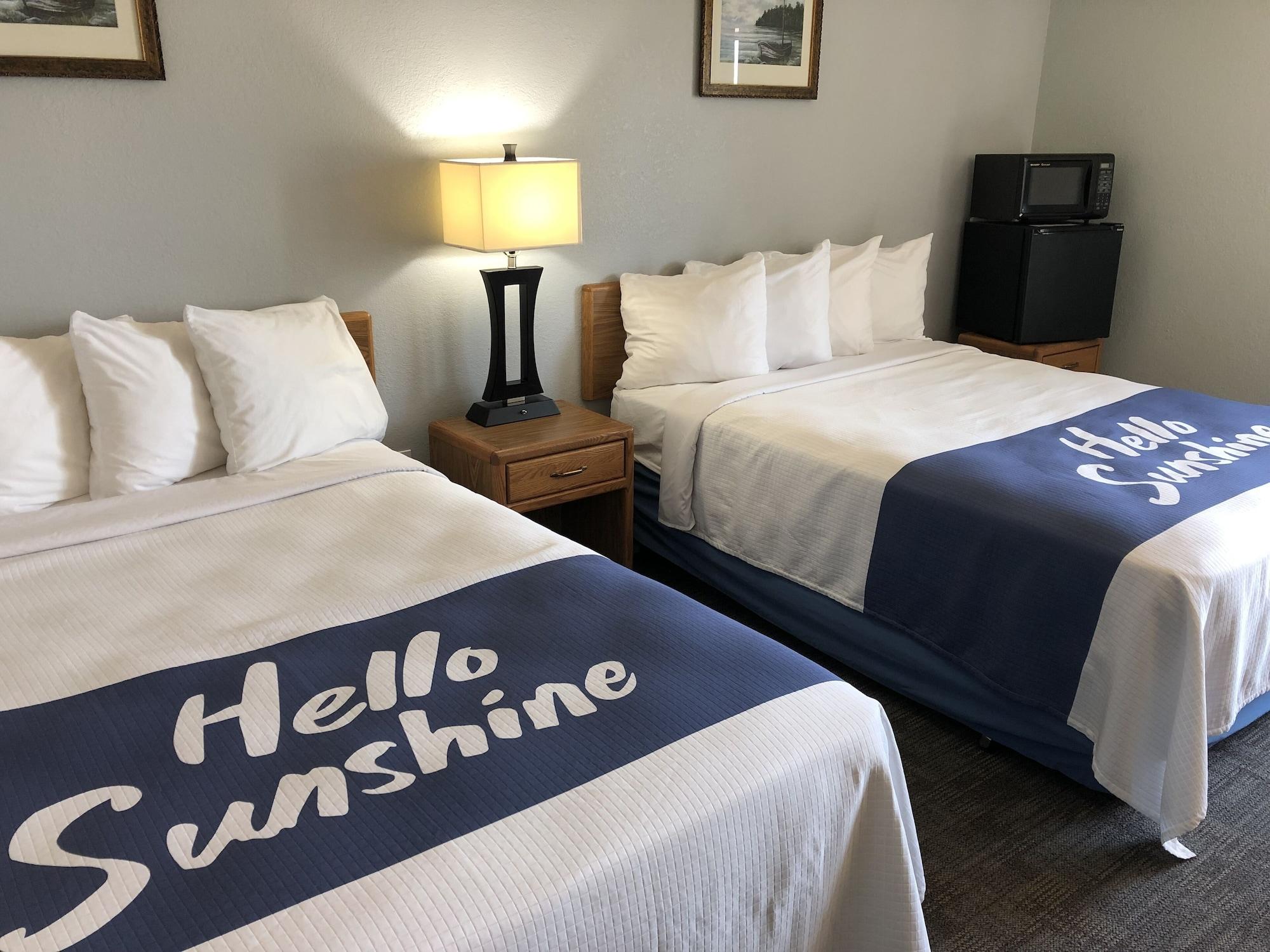 Days Inn By Wyndham Iron Mountain Esterno foto