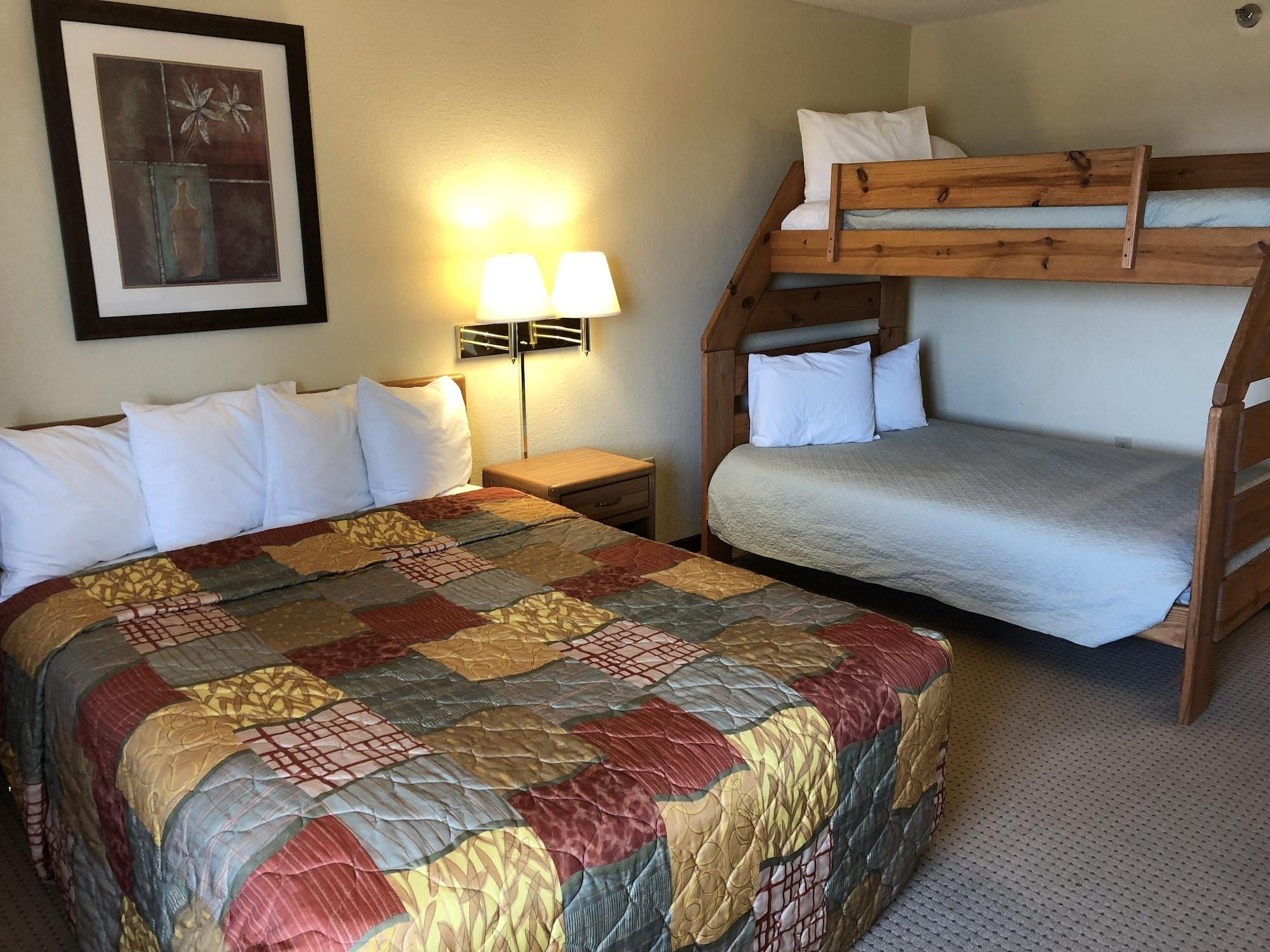 Days Inn By Wyndham Iron Mountain Esterno foto